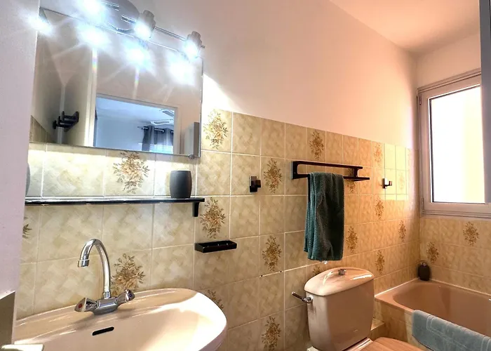 T2 A 1 Minute De La 公寓 *